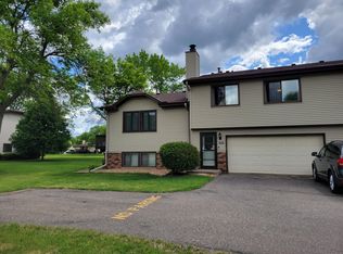 8703 N Maplebrook Cir, Brooklyn Park, MN 55445