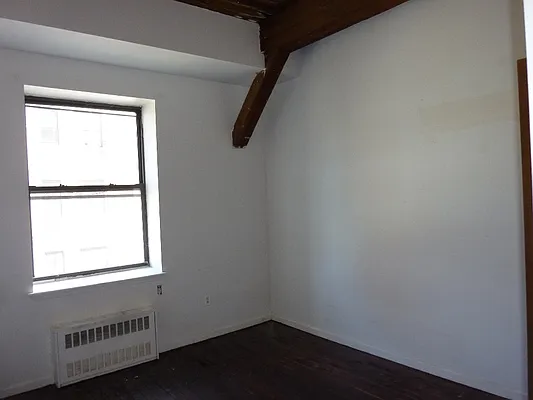 Rented by 5 Boro Realty Corp | media 49