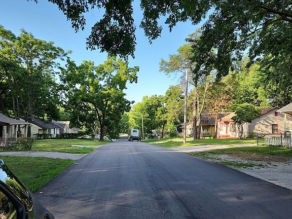 5th image of 8004 Garfield Ave