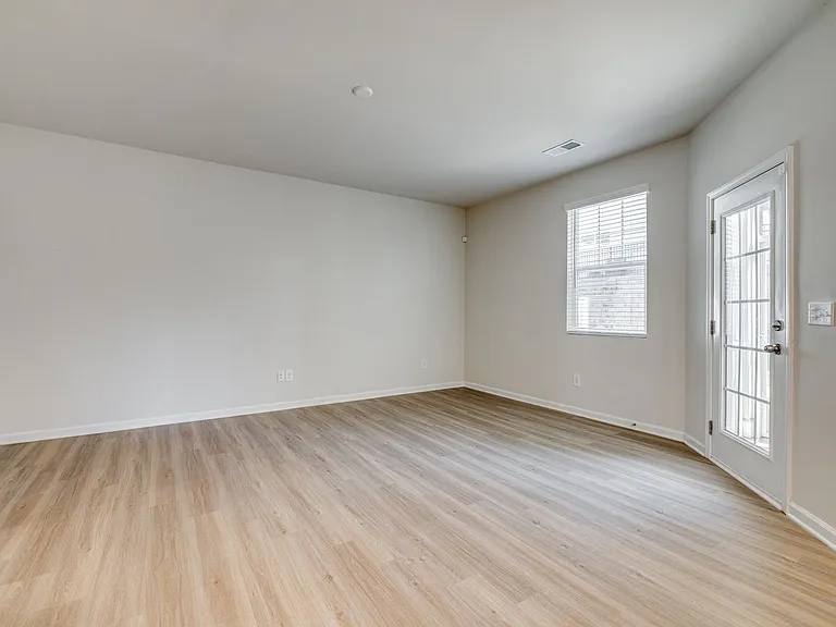 807 Gable Oak Ln — Photo 11