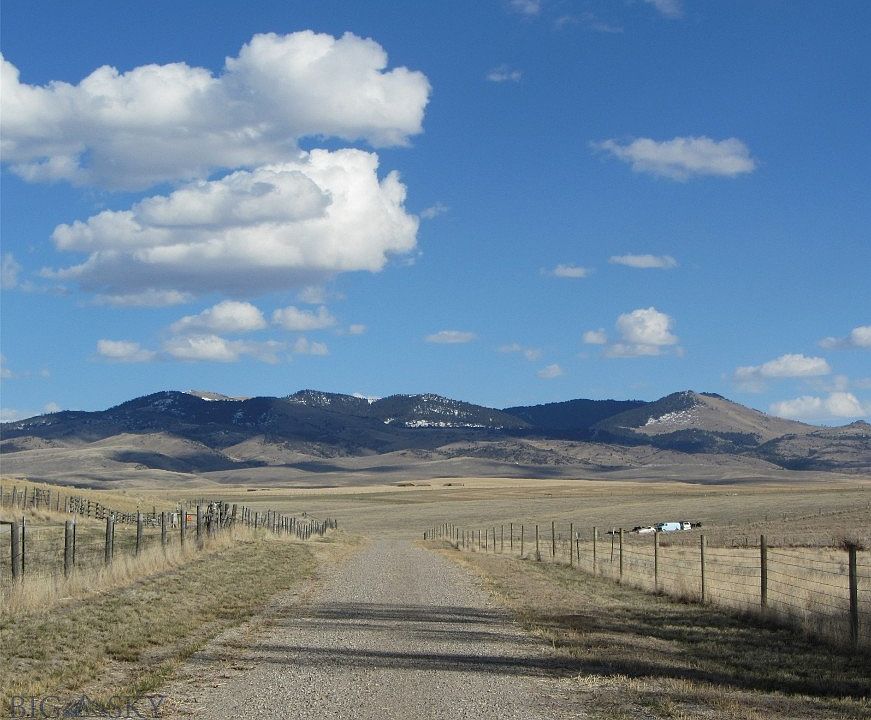1st image of 3919 Blacktail Rd