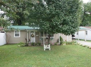 1221 E 7th St, Metropolis, IL 62960