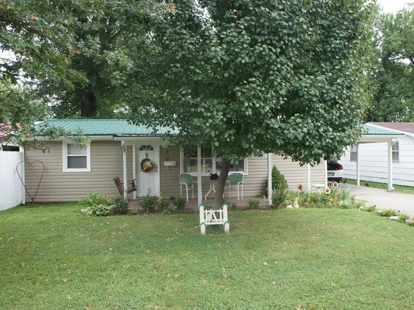 1221 E 7th St, Metropolis, IL 62960