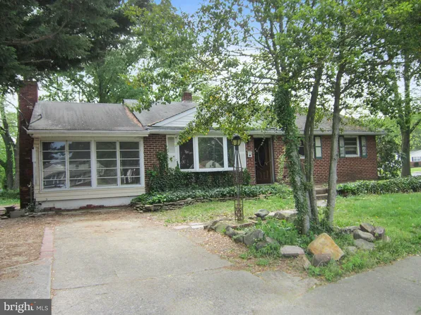 306 May Ct, Woodbury, NJ 08096