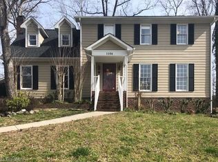 1104 Edinburgh Ct, Jamestown, NC 27282