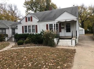 305 W 18th Ave, Hutchinson, KS 67502