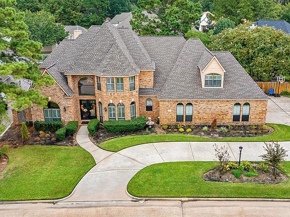 4th image of 13 Bentwood Dr
