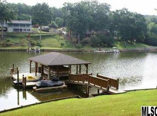 70 Lakeside Loop Ext, Hickory, NC 28601