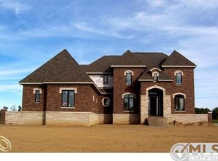 61838 Cotswold Dr, Washington, MI