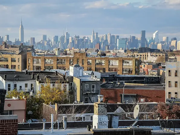 285 Cornelia Street image 8 of 10