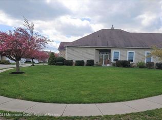 19 Sea Girt Ln, Waretown, NJ 08758