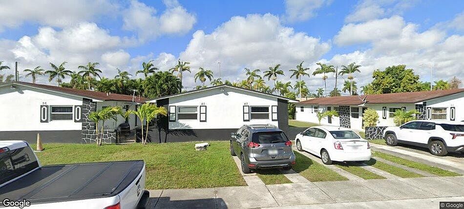1st image of 40 NW 76th Ave #40