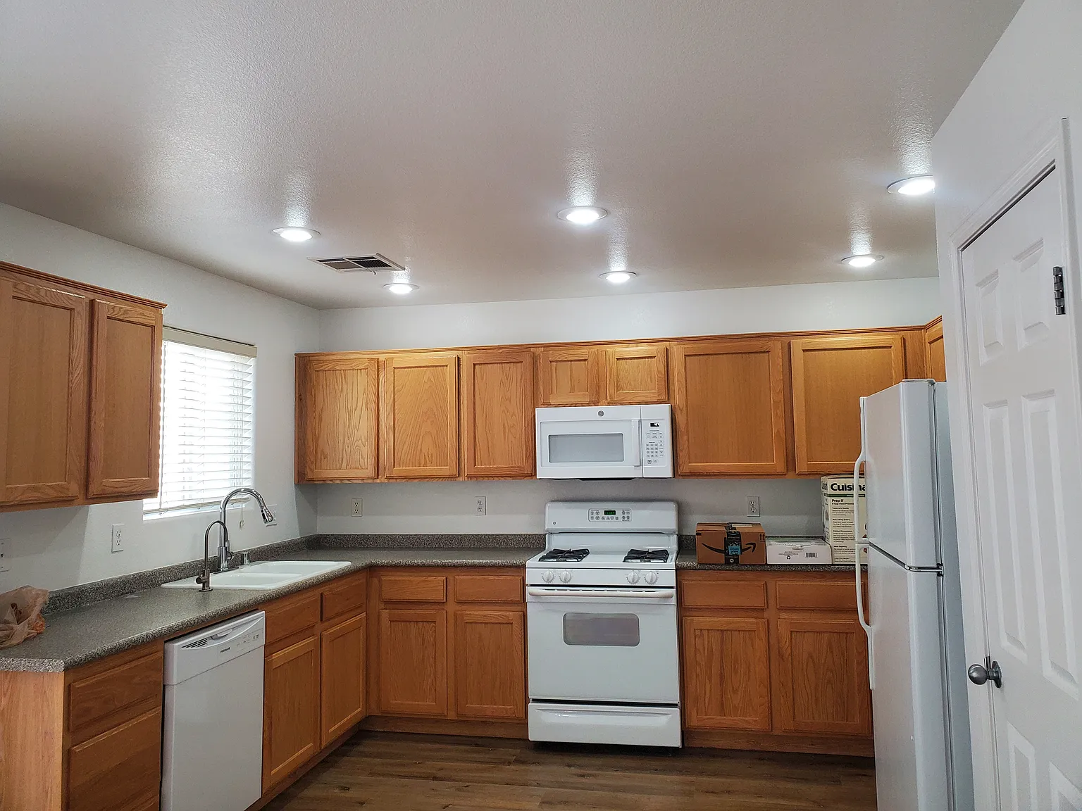 3 bed, 1486 sqft, $800 — Photo 4