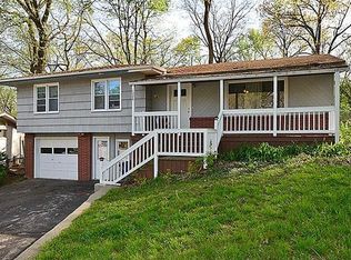 1028 NW South Shore Dr, Kansas City, MO 64151