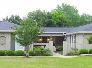 1516 Locust Cir SE, Huntsville, AL 35801