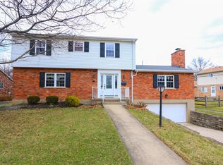 1010 Thornfield Ln, Cincinnati, OH 45224