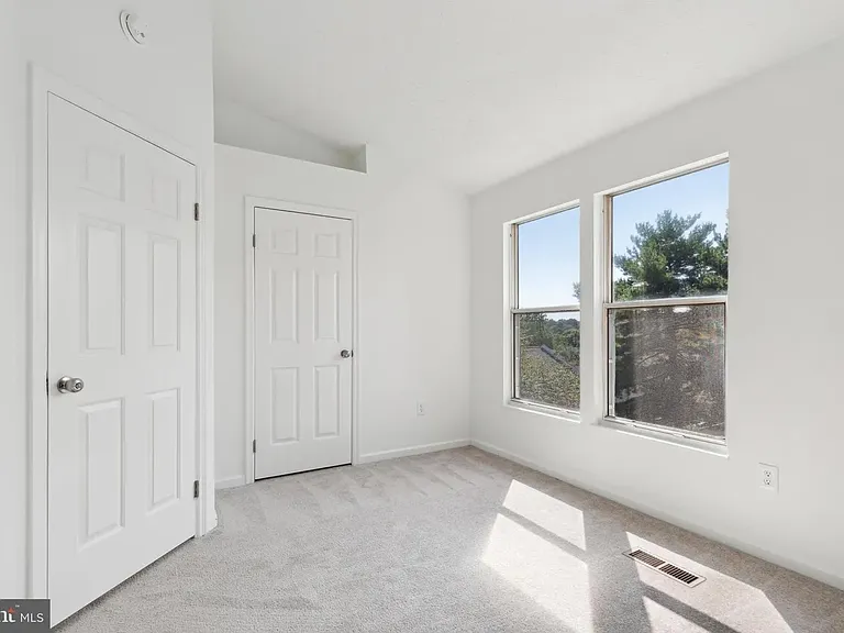 19011 Partridge Wood Dr — Photo 8