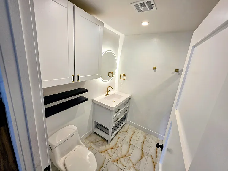 14929 Titus St #A — Photo 12