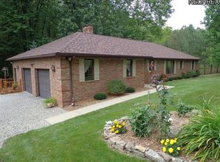 4118 Gibbs Ln NW, Dover, OH 44622