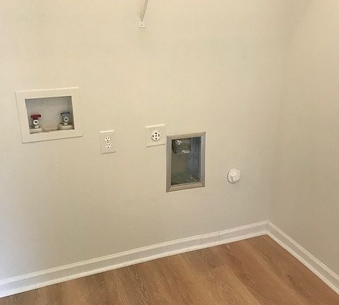 4th image of 128 Heritage Way