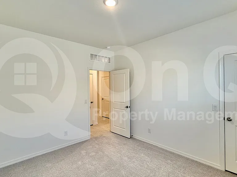 4426 N 100th Dr — Photo 10