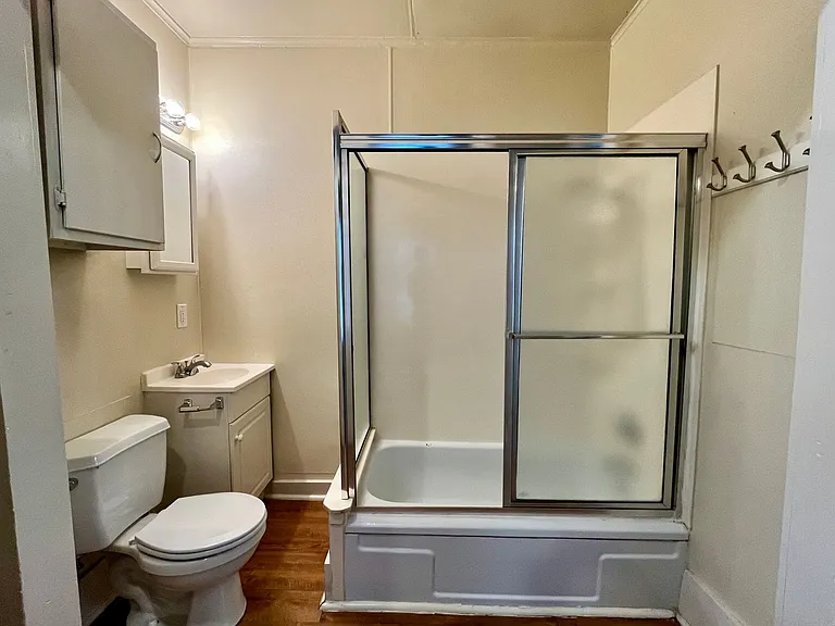 1002 Gregg St #CB — Photo 8