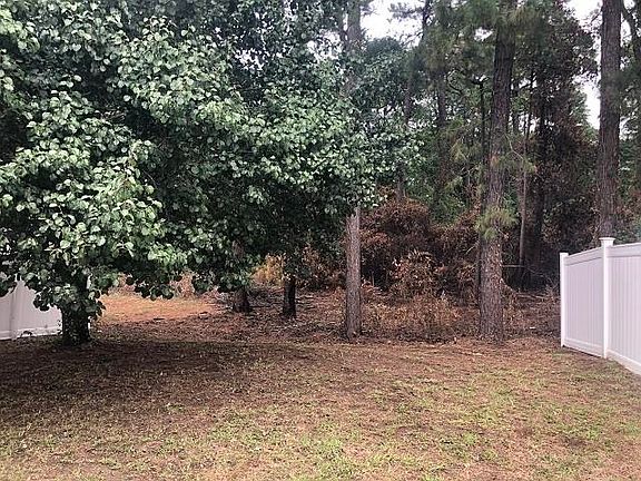 5th image of 822 Silvercrest Dr.