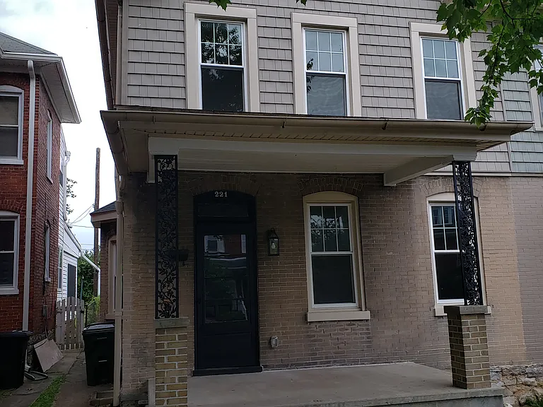221 W Side Ave — Photo 7