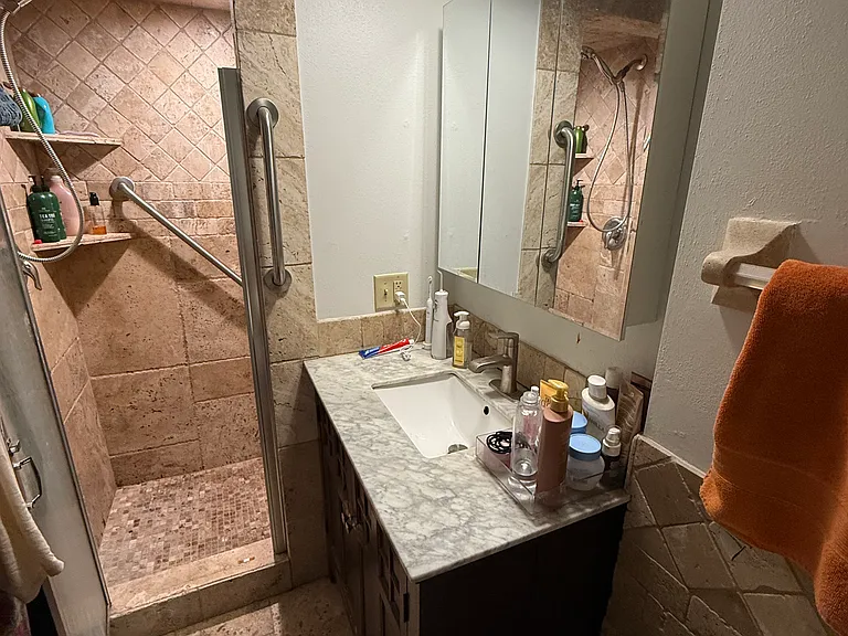 4046 N Newhall St #4046 — Photo 16