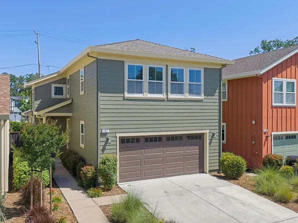 117 Grayson Way, Healdsburg, CA 95448