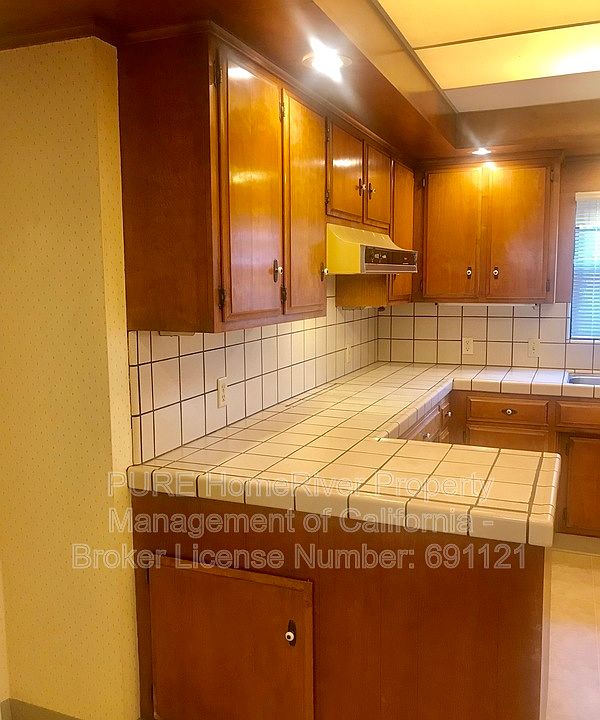 1st image of 314 23rd St