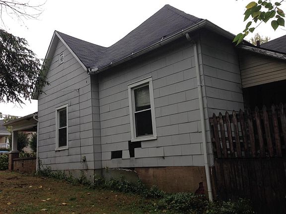 4th image of 614 Hiawassee Ave