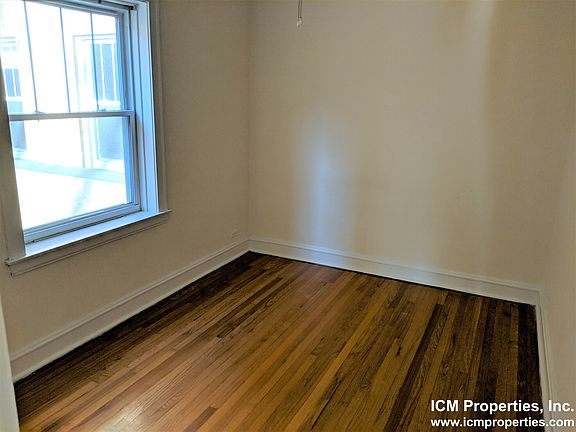 3rd image of 2200 W Foster Ave #52081