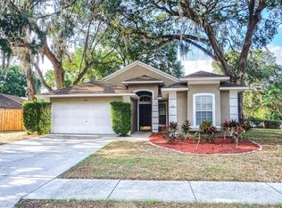 529 Valencia Park Dr, Seffner, FL 33584