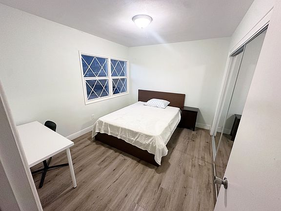 4th image of 3598 Mount Vernon Ave