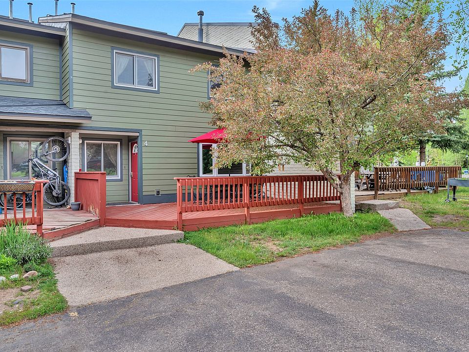 1st image of 4 Redwood Court