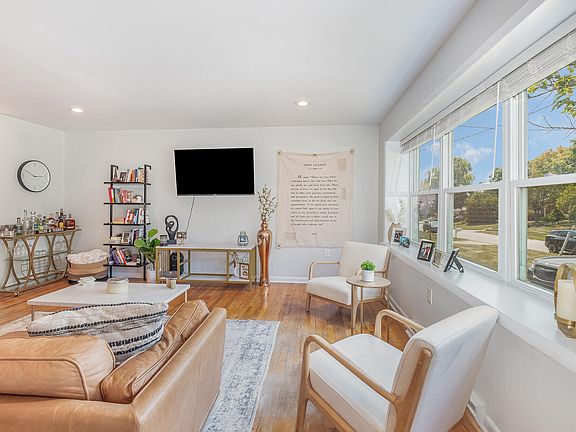 5th image of 903 Sunglow Dr