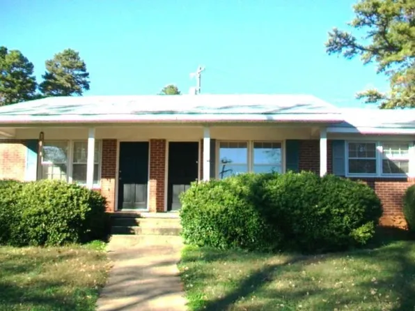 319 Pelham Creek Dr, Seneca, SC 29678