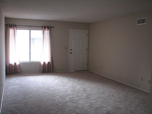 3rd image of 13343 Silver Lake Dr