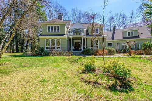 47 Lakeside Dr Photo 1