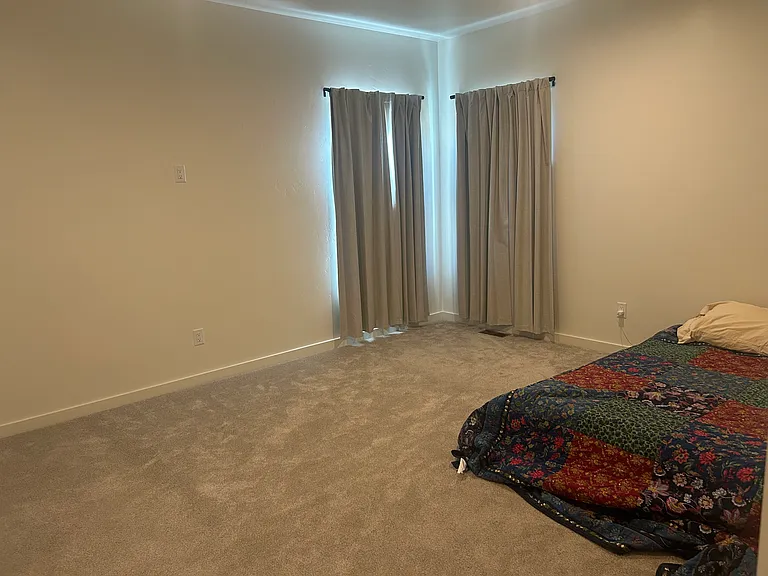 422 Jarrett Ave — Photo 11