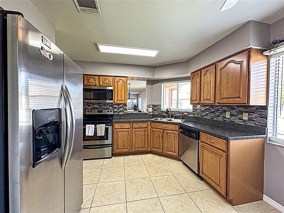 5th image of 2506 Tobin Ct
