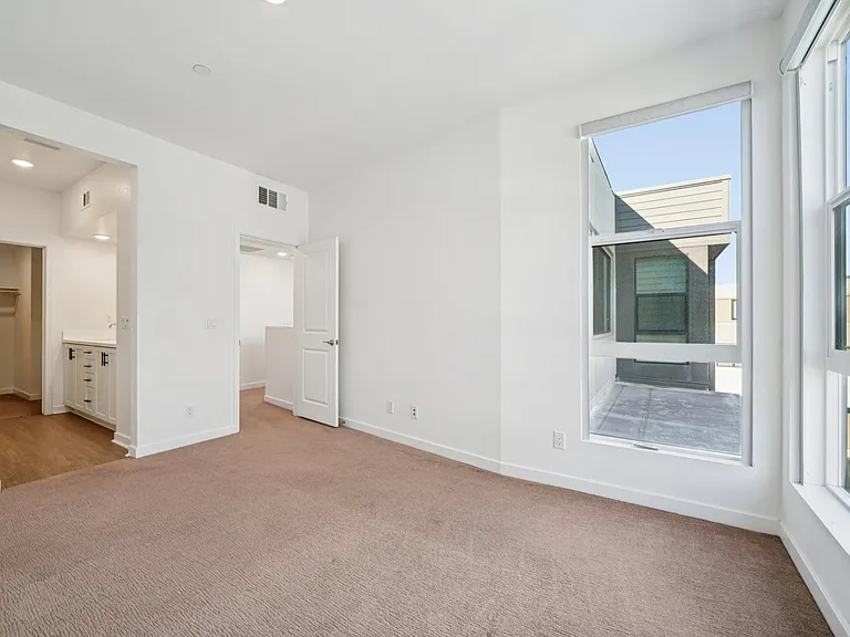 11048 Luminate Dr — Photo 19