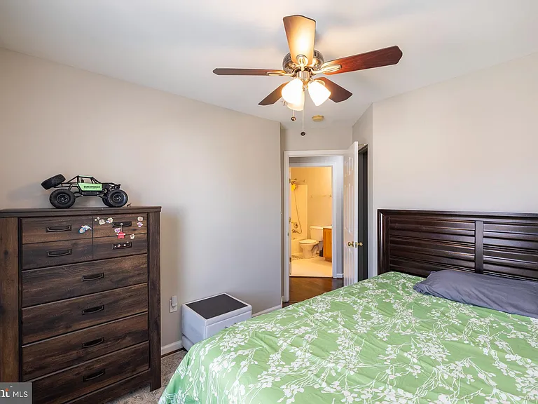4004 Meadow Trail Ln — Photo 23