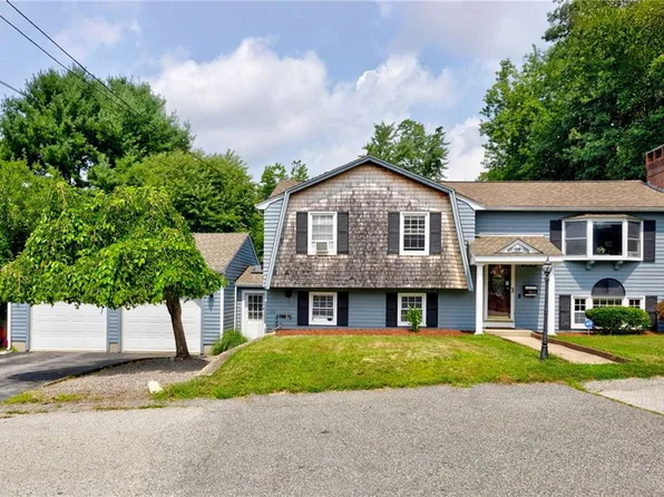 108 Achille St, Woonsocket, RI 02895