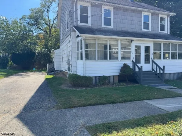 30 Willard St, Pompton Lakes, NJ 07442