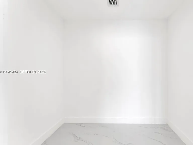 700 NE 24th St #3806 — Photo 19