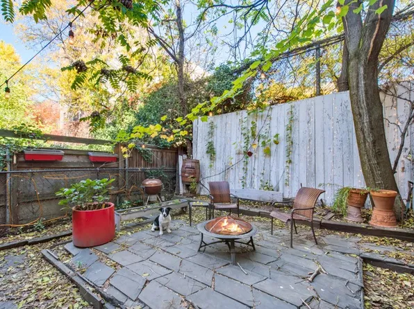 339 West 20th Street image 1 of 11