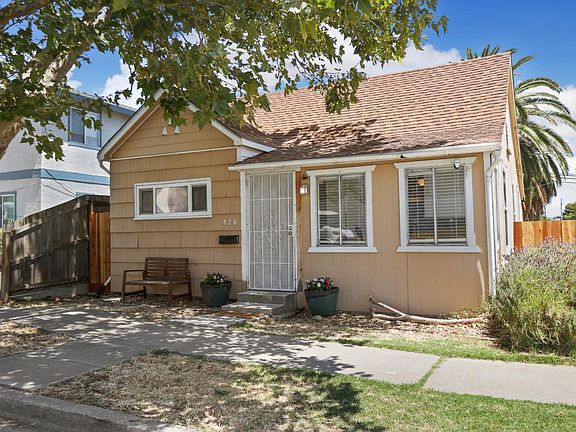3rd image of 428 Montezuma Street