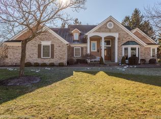 1013 Elmsmere Dr, Northville, MI